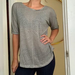 ✨3/$20✨ Loft Linen Tee